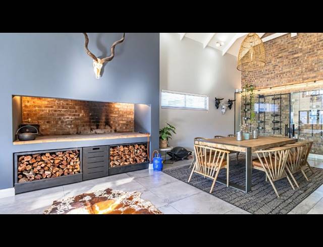 5 BEDROOM FREEHOLD FOR SALE IN MIDSTREAM HEIGHTS